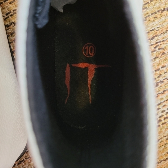 IT Film High-Top Kicks | Sz 10 - Picture 5 of 8